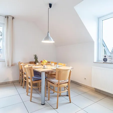 Apartment Gruene Strasse G8 *